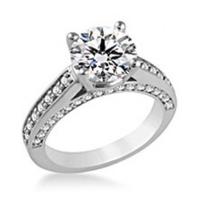 Unique Round Diamond Engagement Ring