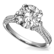 Modern Round Diamond Vintage Ring