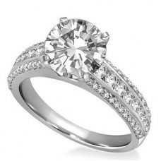 Unique Round Diamond Vintage Ring