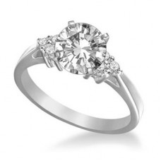 Unique Round Diamond Designer Ring