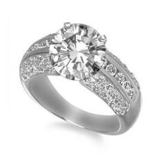 6mm Round Diamond Designer Vintage Ring 6mm Round Diamond Designer Vintage Ring