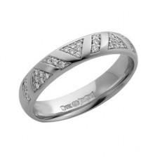 4mm Cluster Round Diamond Wedding Ring