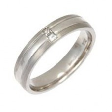 4mm Princess Diamond Set Wedding Band