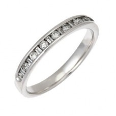 3mm Round & Baguette Diamond Wedding Band