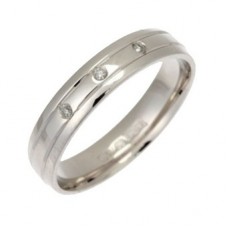 4mm Court Shape Diamond Ring