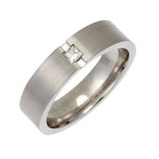 5mm Flat Court Princess Diamond Ring