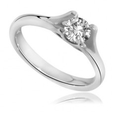 Round Diamond Engagement Ring