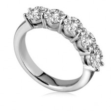 0.48ct Vvs/fg Round Diamond Half Eternity Ring