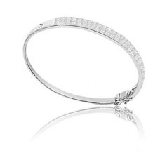 Unique Round Diamond Set Bangle