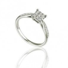 Round Diamond Cluster Shouldet Set Ring