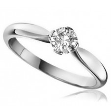 Round Diamond Engagement Ring