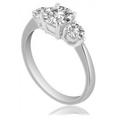 0.80ct Vs2/f Round Diamond Trilogy Ring