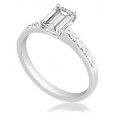 Emerald Diamond Shoulder Set Ring