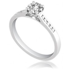 0.65ct Si1/f Round Shoulder Set Diamond Ring