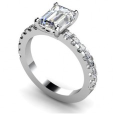 Emerald Diamond Shoulder Set Ring
