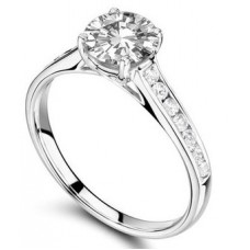 0.65 F/si1 Round Diamond Ring