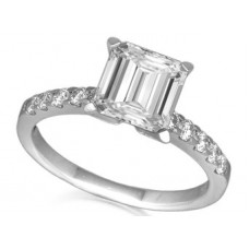 Emerald Diamond Shoulder Set Ring