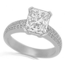 Emerald & Round Diamond Vintage Ring