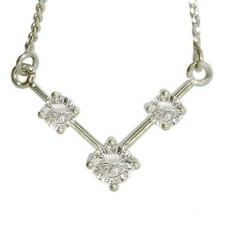 Classic Round Diamond Trilogy Necklace