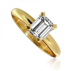 Traditional Emerald Diamond Engagement Ring