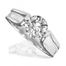 Round Diamond Engagement Ring