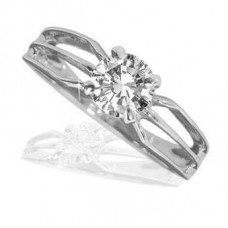 Round Diamond Engagement Ring