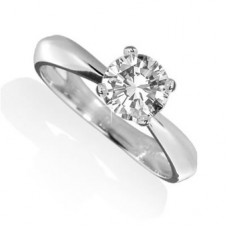 Round Diamond Engagement Ring