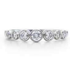 Graduated Round Diamond Eternity Ring