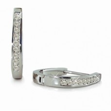 0.26ct Si, E/f Round Diamond Hoop Earrings