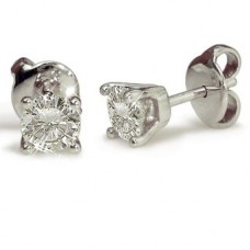 Round Diamond Stud Earrings