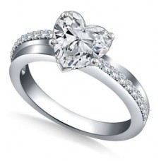 Heart Diamond Shoulder Set Ring