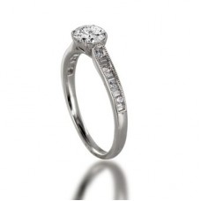 Round Diamond Vintage Ring