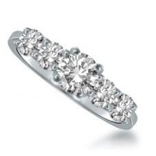 Round Diamond Shoulder Set Diamond Engagement Ring