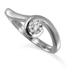 Round Diamond Engagement Ring