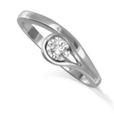 Round Diamond Engagement Ring