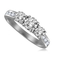 0.90ct Si2/f Round Diamond Trilogy Ring