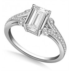 Split Shank Emerald Diamond Designer Ring