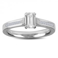 1.00ct G/vvs2 Emerald Diamond Shoulder Set Ring