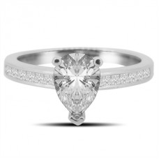 Classic Pear/princess Diamond Shoulder Set Ring