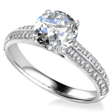 Classic Round Diamond Vintage Ring Classic Round Diamond Vintage Ring