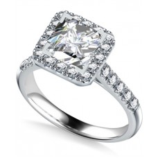 Corner Claw Princess Diamond Single Halo Ring