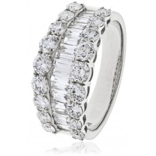 2.20ct Vs/ef Round & Baguette Diamond Ring 2.20ct Vs/ef Round & Baguette Diamond Ring