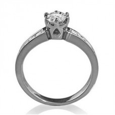 0.50ct Si2/g Round Diamond Ring