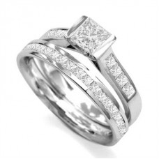 0.75ct Si1/g Princess Diamond Shoulder Set Ring