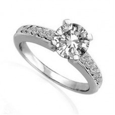 0.85ct Si2/g Round Diamond Ring