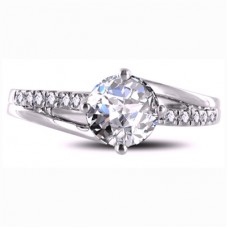 0.50ct Si2/g Round Diamond Shoulder Set Ring