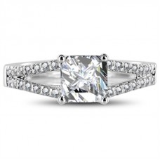 1.00ct Si2/g Princess Diamond Shoulder Set Ring