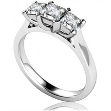 1.30ct Si2/fg Princess Diamond Trilogy Ring