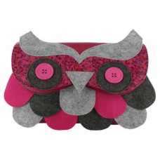 Twit Twoo Clutch Bag In Pink