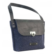 Tina Clutch In Blue Grey